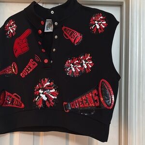 QOS oversized cropped topper